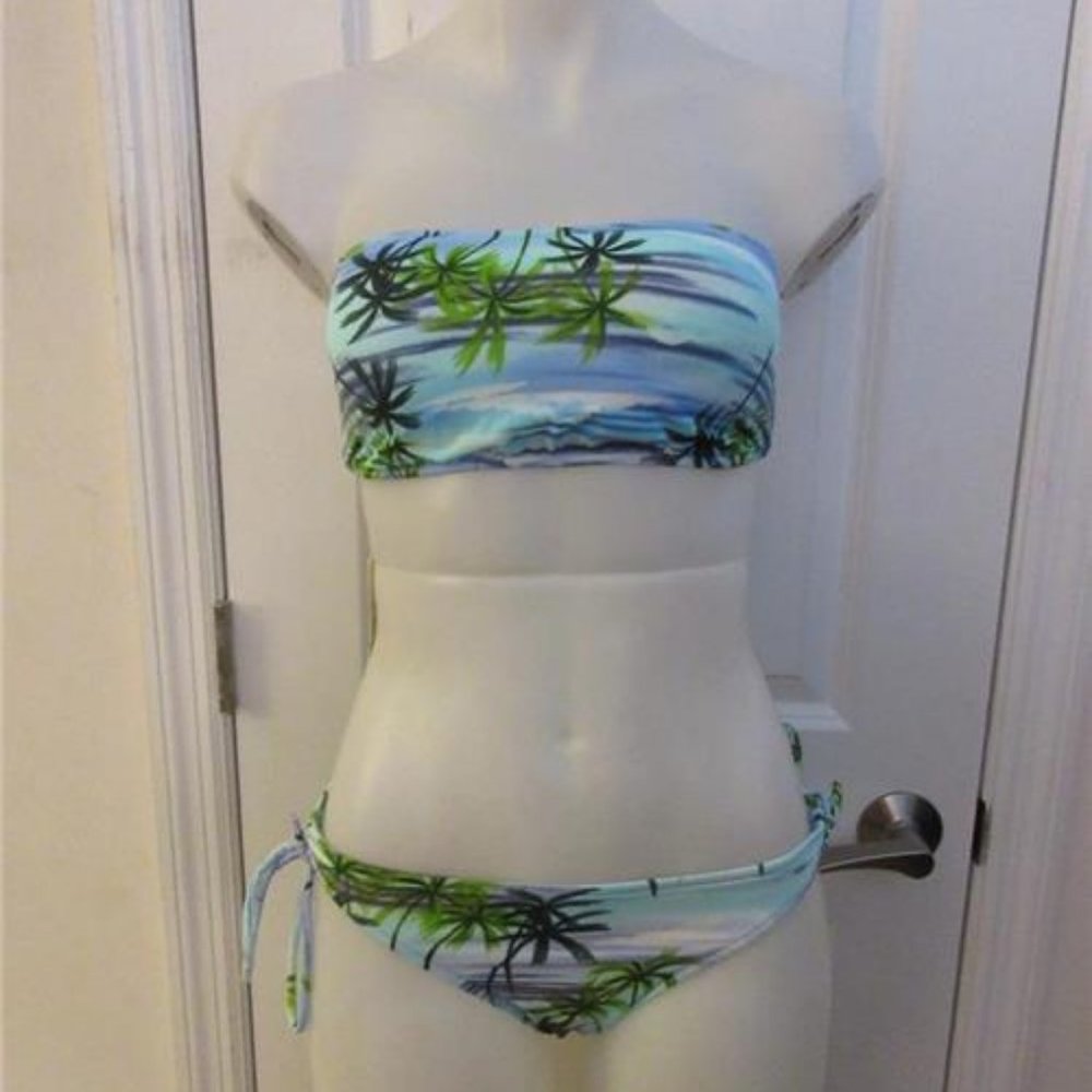 NWT RAISINS BLUE,GREEN BEACH  STRAPLESS BIKINI L